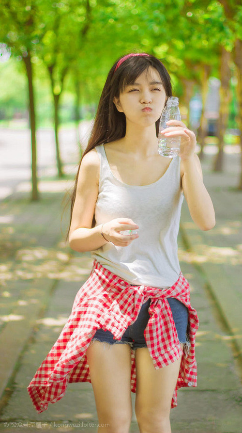 热刺遭遇桑德兰绝杀，英超积分榜上表现不尽如意，英超冠军热刺