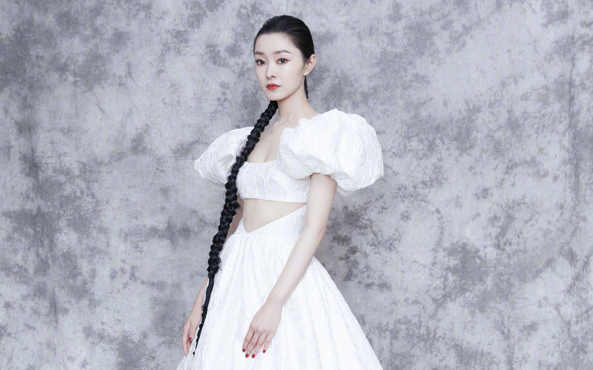 年轻阵容展示未来潜力,最年轻的职业球员